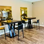 New 2 Bedroom Apartment Near Galleria