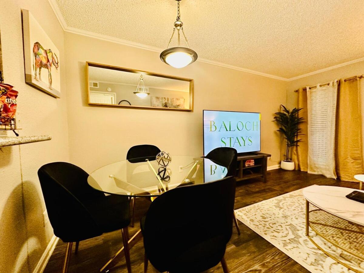New 2 Bedroom Near Galleria Apartamento Houston
